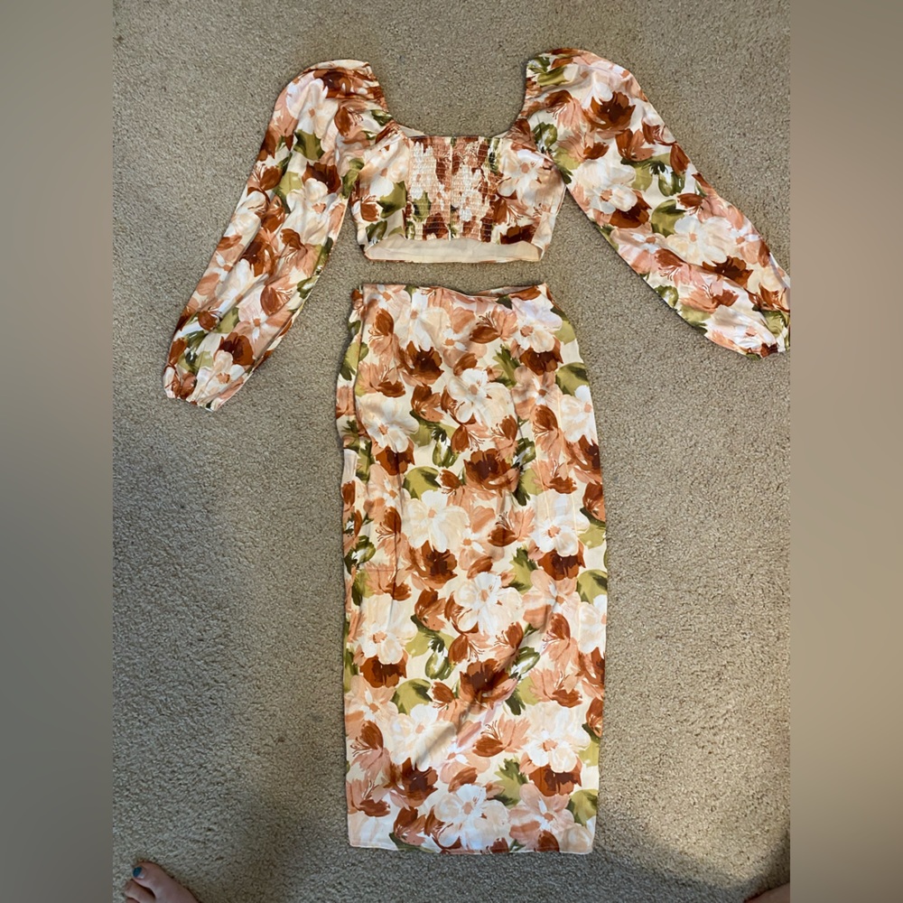 Abercrombie & Fitch Floral Satin Midi and Crop Top Set Size XS - Picture 6 of 10